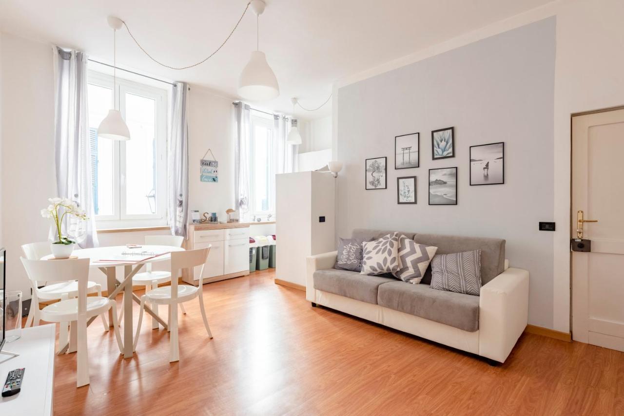 Mazzini 12 Very Central Apartment With Private Garage, Air Conditioning, Wifi, Just 50 Meters From The Beach Rapallo Extérieur photo