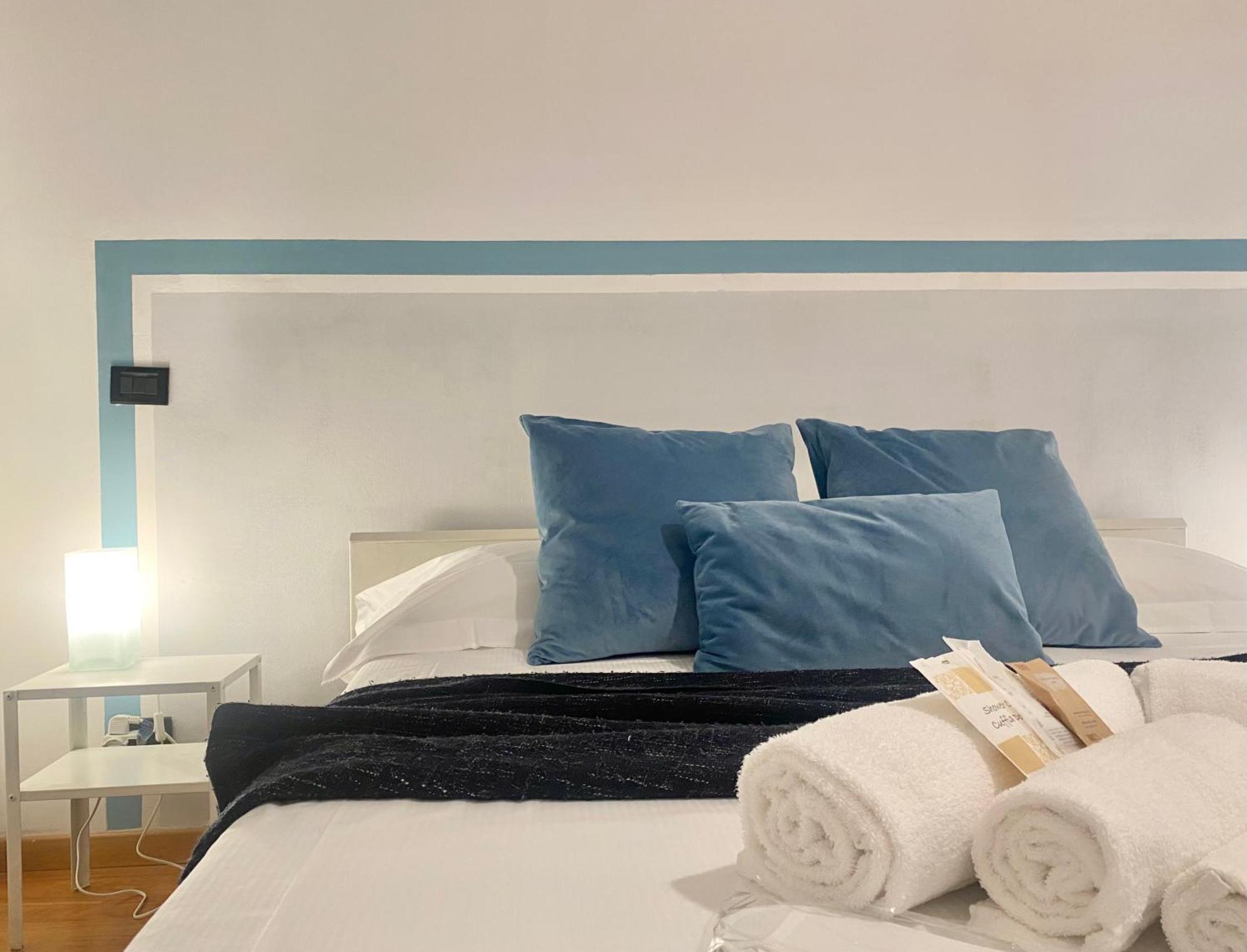 Mazzini 12 Very Central Apartment With Private Garage, Air Conditioning, Wifi, Just 50 Meters From The Beach Rapallo Extérieur photo