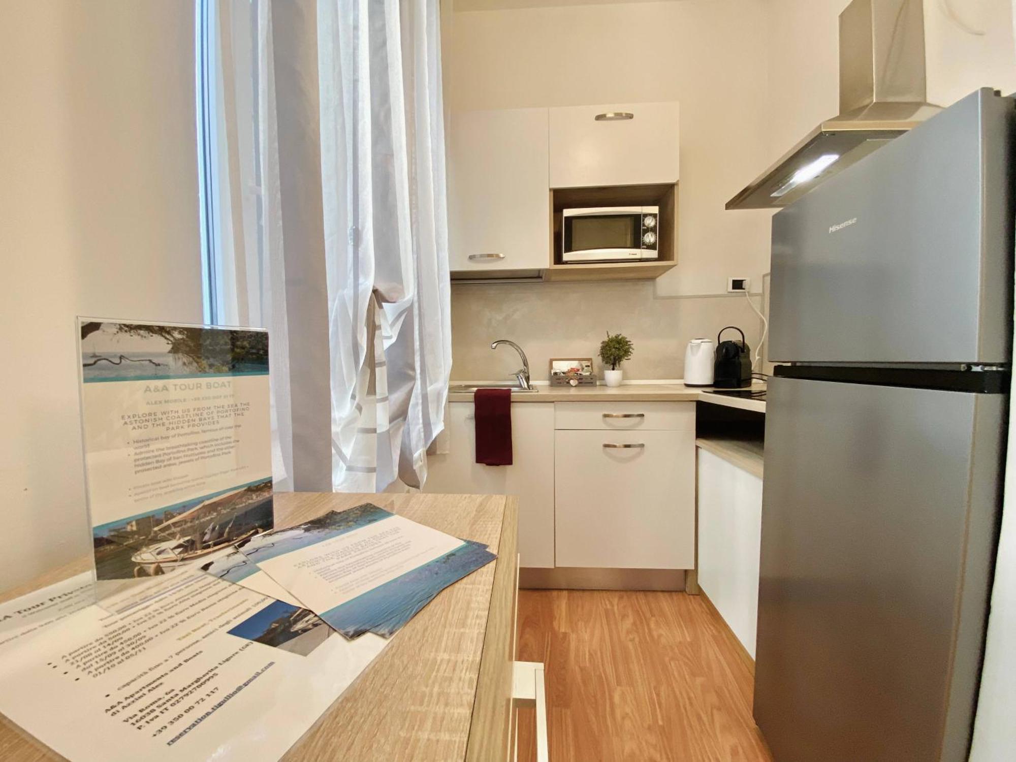 Mazzini 12 Very Central Apartment With Private Garage, Air Conditioning, Wifi, Just 50 Meters From The Beach Rapallo Extérieur photo