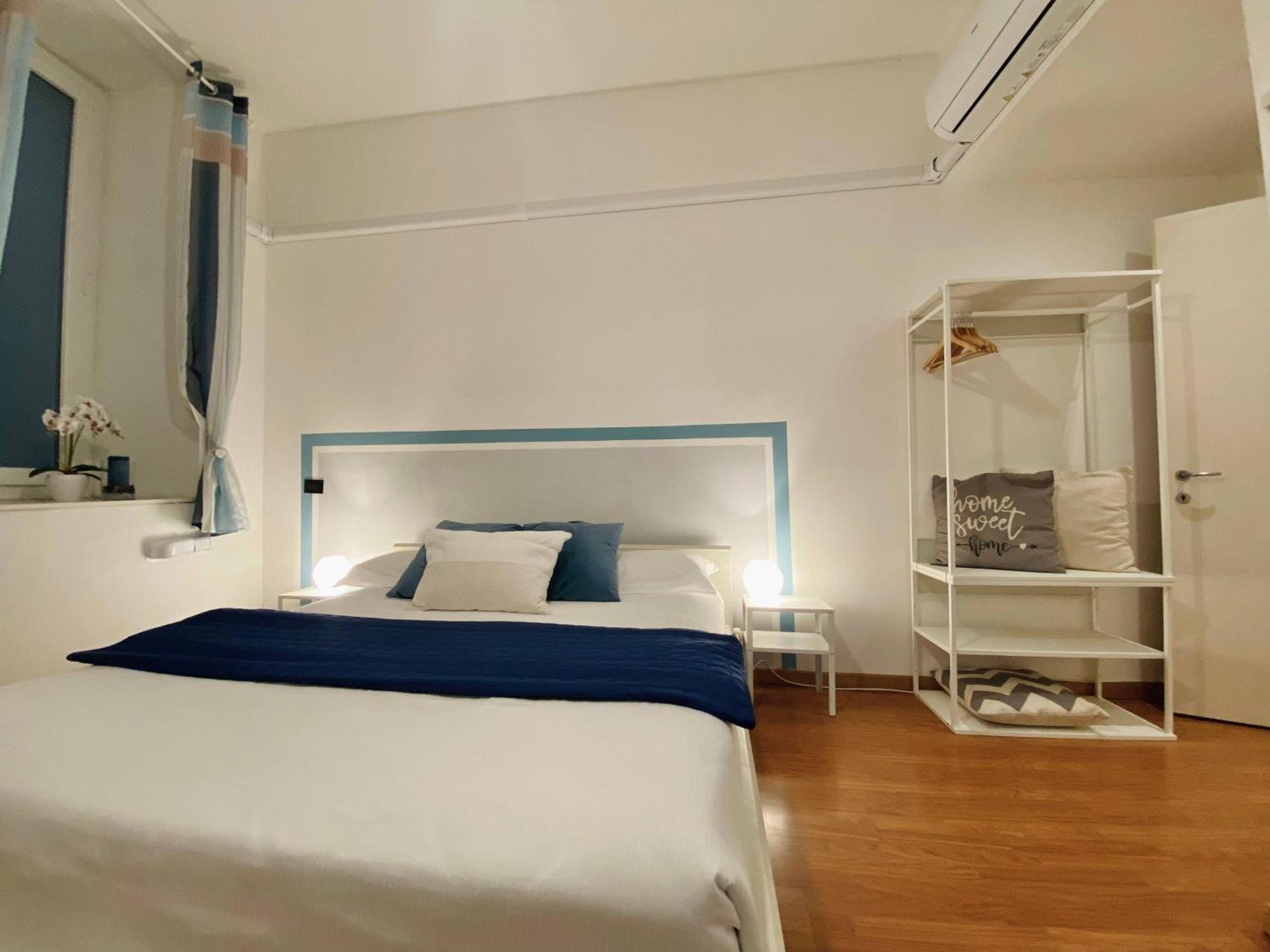 Mazzini 12 Very Central Apartment With Private Garage, Air Conditioning, Wifi, Just 50 Meters From The Beach Rapallo Extérieur photo