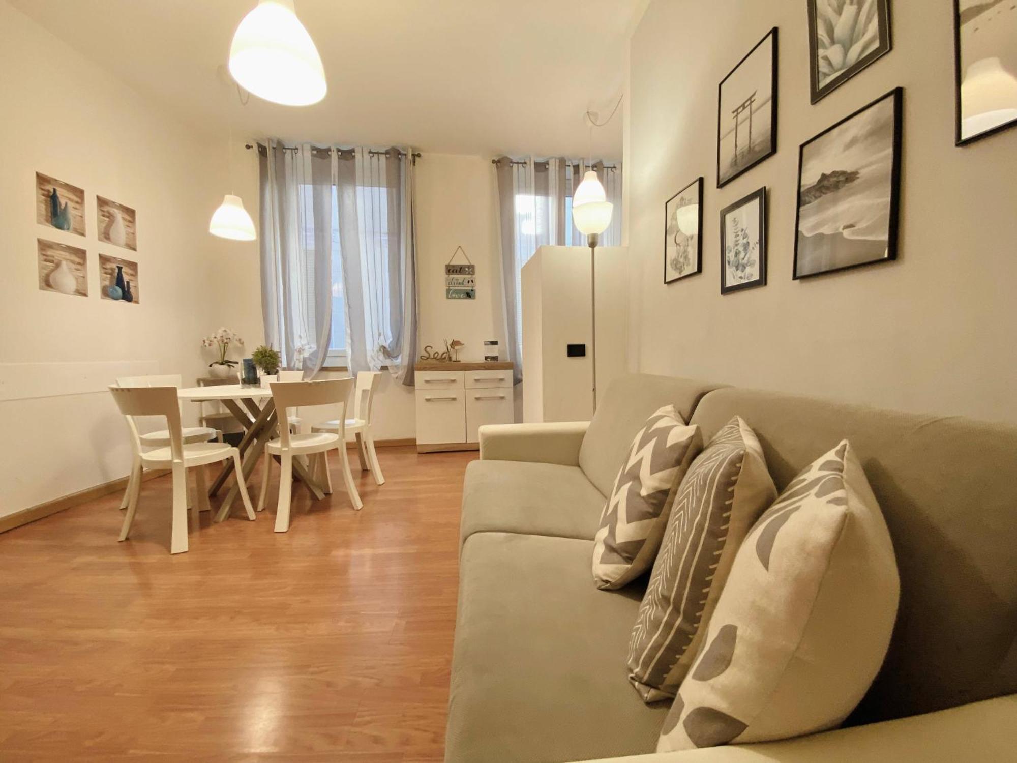 Mazzini 12 Very Central Apartment With Private Garage, Air Conditioning, Wifi, Just 50 Meters From The Beach Rapallo Extérieur photo