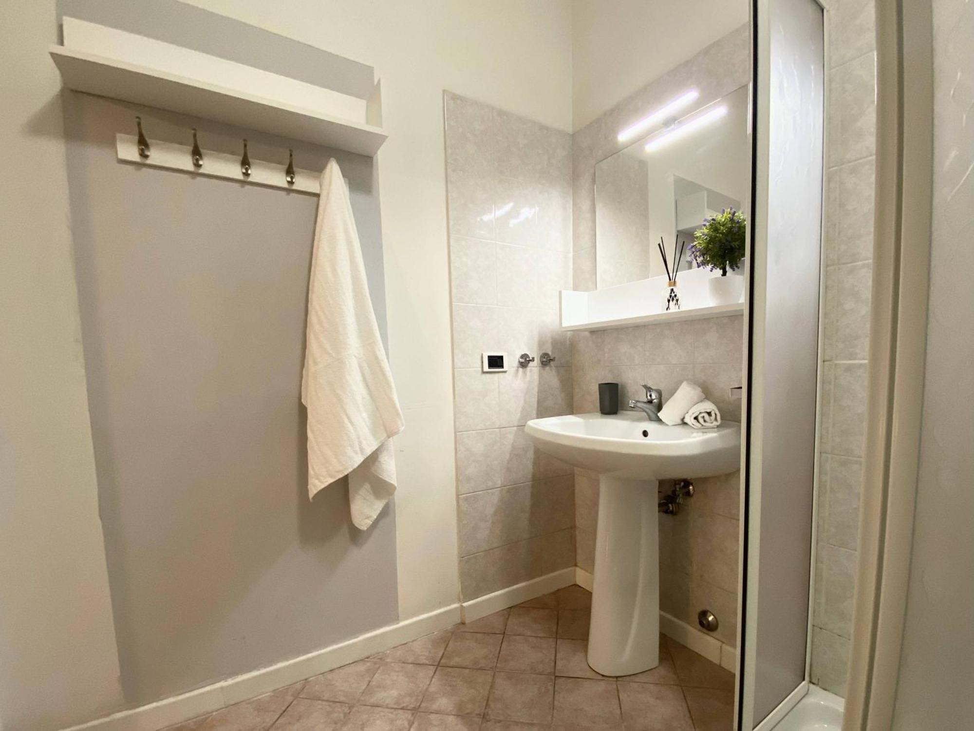 Mazzini 12 Very Central Apartment With Private Garage, Air Conditioning, Wifi, Just 50 Meters From The Beach Rapallo Extérieur photo